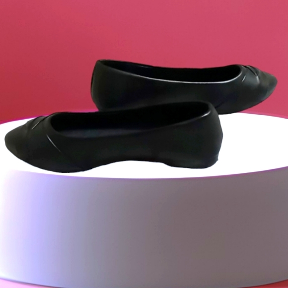 Black flat shoes 61/2 NWOT💥 - Picture 1 of 6